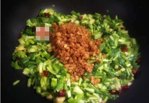 肉末|这菜上桌一扫而光，又嫩又脆又香，孩子说没它吃饭都不香！