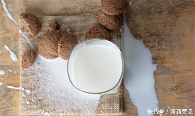 缺铁性贫血|牛奶虽好,但有五类孕妇不适合喝,不然加重身体负担,得不偿失