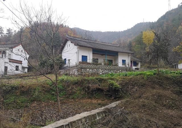  秦岭大山中|秦岭大山里的最美自驾公路，路边全是美景，只是在深山没人知道！