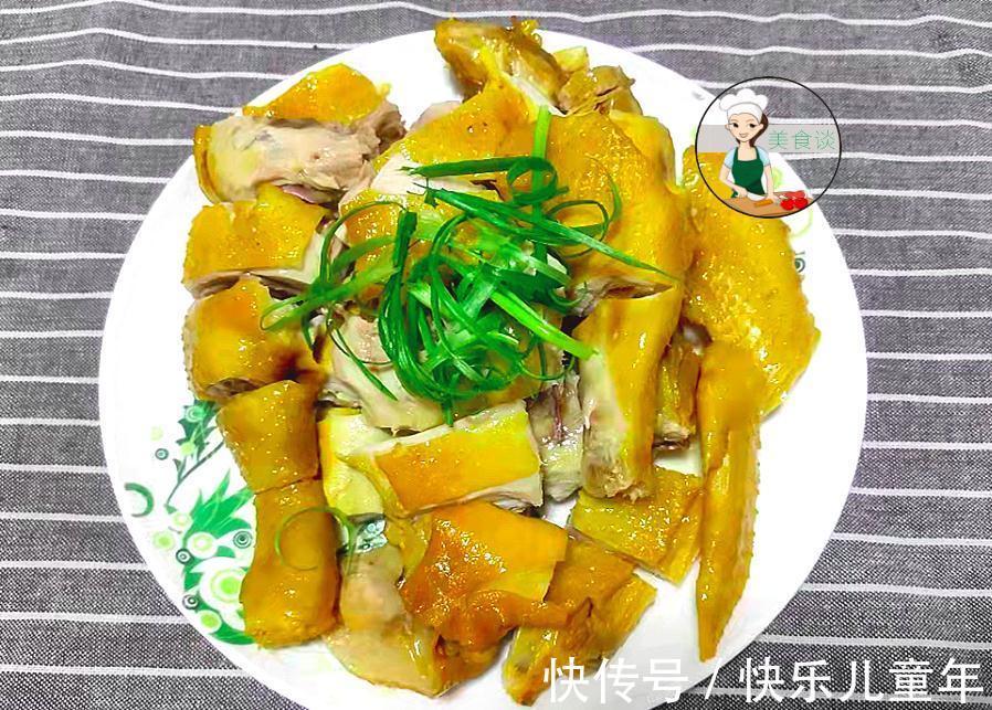 咸香鸡家常做法,简单易上手,皮脆肉滑,营养美味,秋天吃特养人