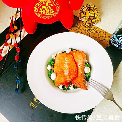 西兰花|#一口新年味，全家享佳味#年味菜乐享鱼