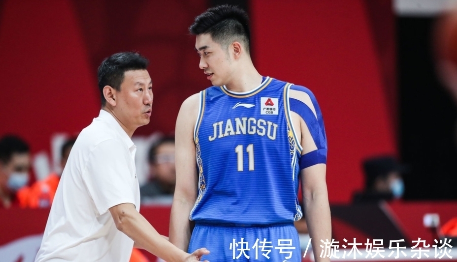 明星|正式签约!CBA明星球员加盟江苏男篮,李楠捡漏成功