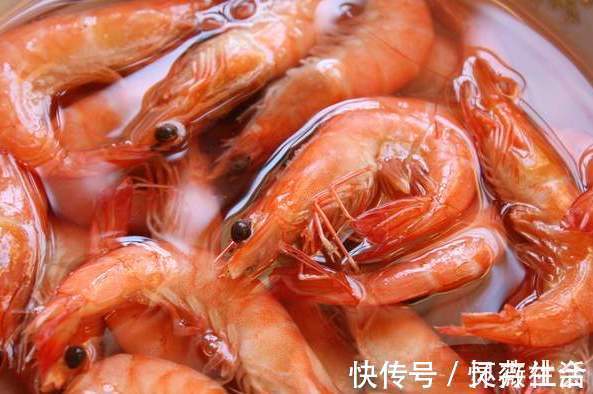 凉开水|清水煮虾,不要再直接下锅了,沿海人教你正确做法,虾肉鲜嫩Q弹