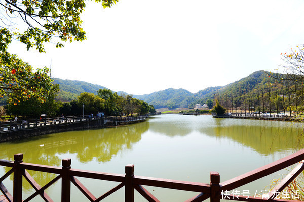 梅岭狮子峰，南昌第一山，怪石奇洞不输黄山，悬崖秋千、滑翔伞、玻璃漂流个个刺激