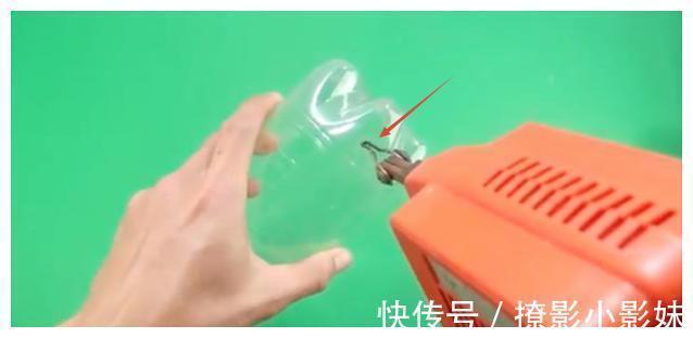 花草|别人不要的饮料瓶，被他改成五颜六色花盆，过程引近450万人围观