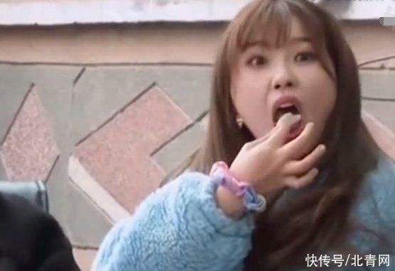 食欲|有圖有真相！虞書欣吃東西超有食欲 網(wǎng)友：做個吃播我看也行