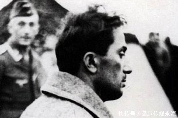斯大林|当年斯大林的儿子被德军抓住时的表情表明了他内心的想法