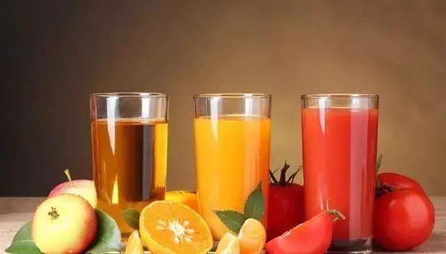 睡觉时,身体有3种表现,十有八九尿酸已“超标”,不要忽视