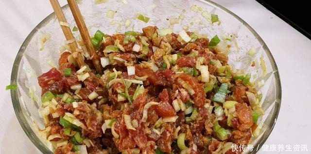 天冷了,白菜萝卜靠边站,最该吃这菜,晒一晒囤起来,包包子贼香