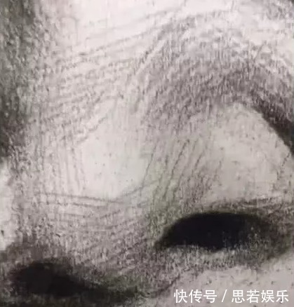 美术生@看五官是一个大美女,看到最后吐血了,网友美术生是魔鬼还是秀儿