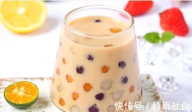 四款好喝又简单的自制奶茶，一次就能成功，奶茶控必进！