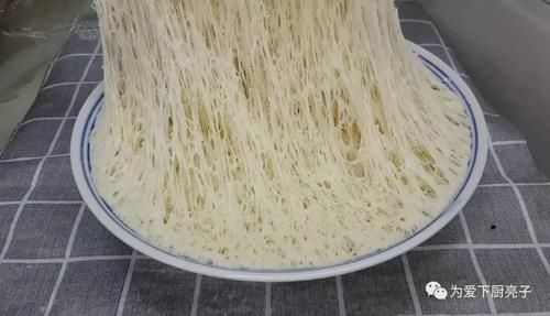 好吃|烧饼不要烙着吃了，多做2个步骤，孩子爱吃不挑食，比买的还好吃
