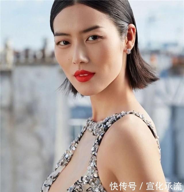 穿搭 奔四的女人尽量别留短发,很土!推荐这5款发型,太减龄!