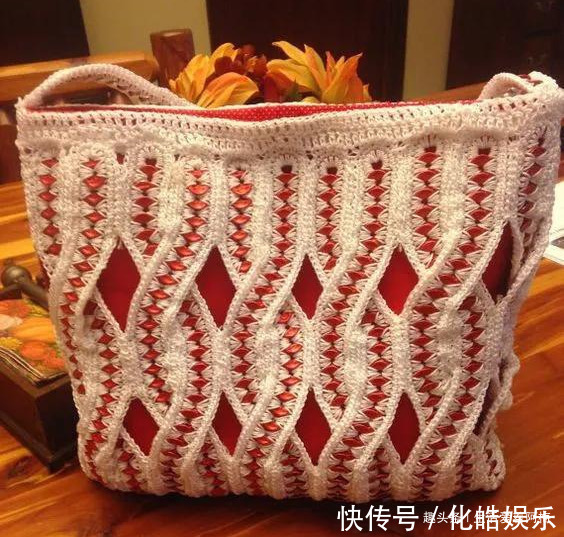 在易拉罐拉环上编织，钩成的包包耐看耐用！DIY变废为宝附教程