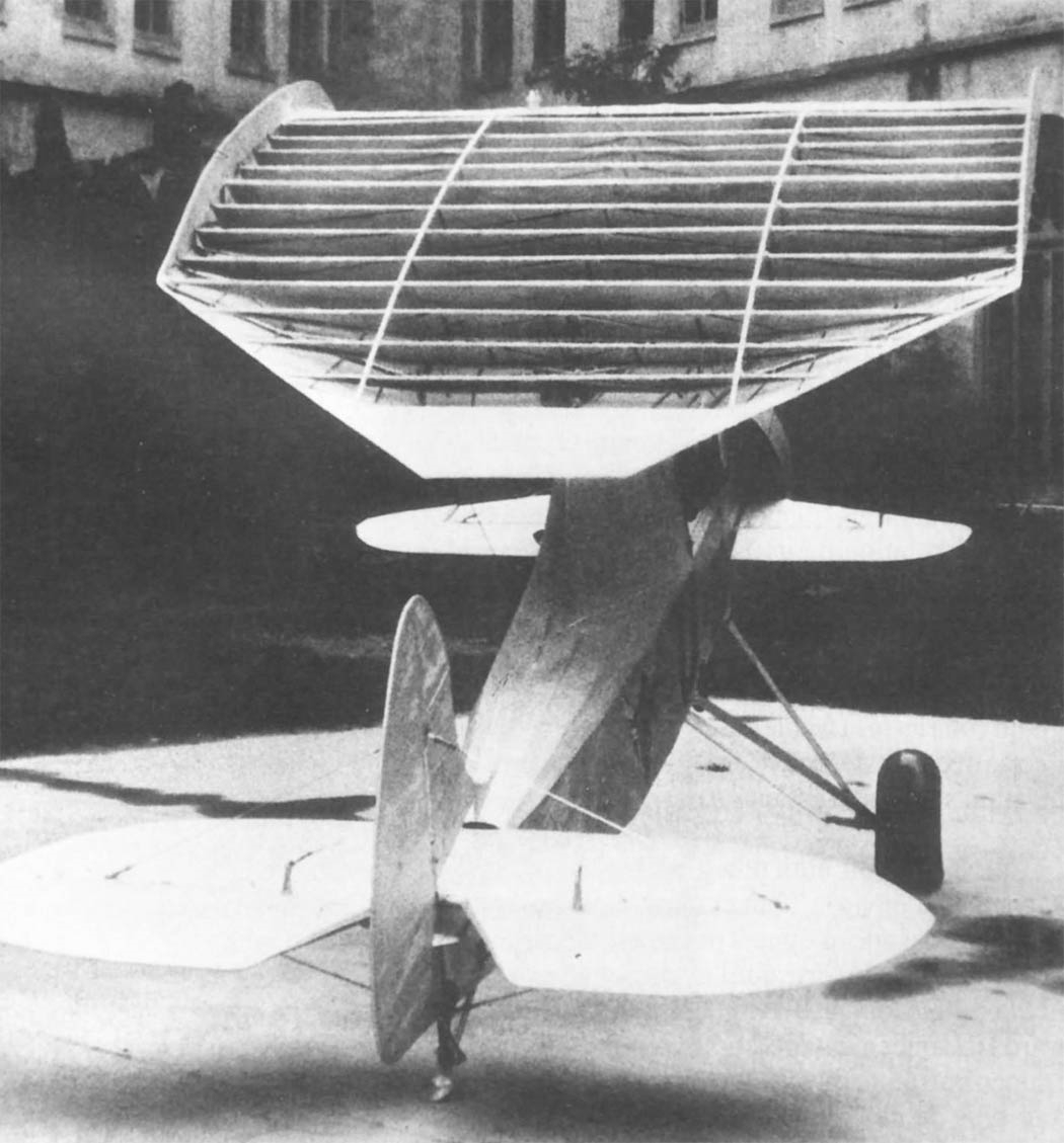 驾驶舱 迈阿密大学的航空实验,造型独特的真空飞机