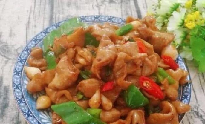 香喷喷的家常小炒菜，简单美味，来客时露两手，让你倍有面子