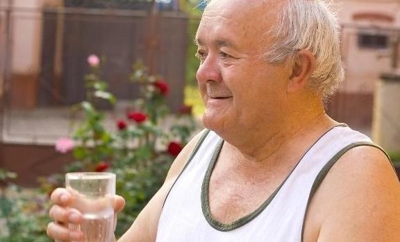 补充蛋白质|三伏天晨起做4件事,是“增加”寿命的行为,老年人越常做越长寿