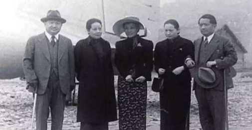 保护|宋美龄逼宫,蒋介石会如何应对?为了保护蒋经国他是煞费苦心