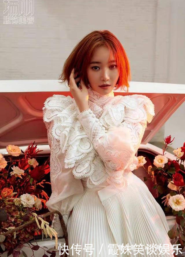 她被誉为“短发女神”,长相精致气质高冷,短发造型时髦又迷人