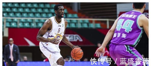 男篮|山东男女篮冰火两重天,女篮连胜进前三,男篮为进季后赛而战!