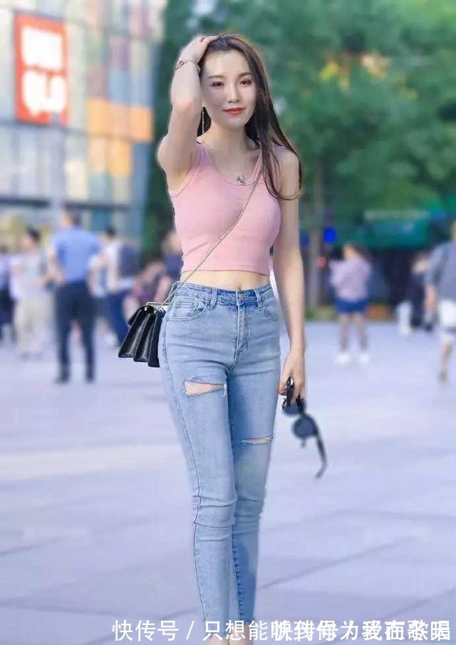 高挑 这种蜜桃裤真好看,两边线条设计,尽显高挑身姿!