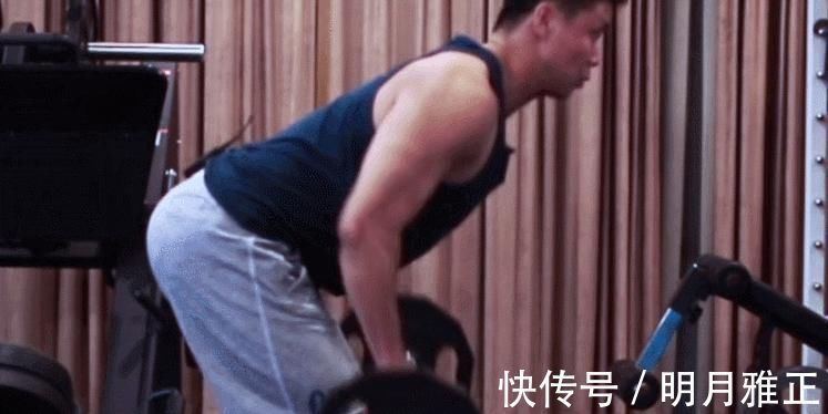 训练方法|2个胸背组合训练,教你打造强壮的胸背,燃爆你的上半身肌肉