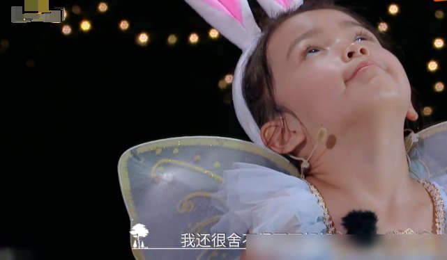 郑爽 郑爽录制现场情绪失控哭着离开,得知她崩溃原因,心疼的不行