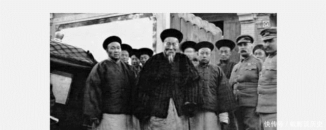 条约|李鸿章无奈签订《辛丑条约》,为何在上面留下1个“肃”字,却不签全名?