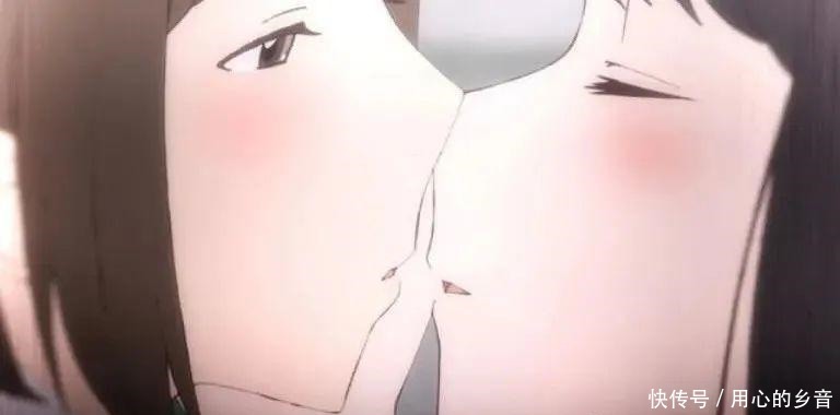 交际花|《时光沙漏》蠢萌女友x漂亮班花,我想尝下你嘴角什么味道!