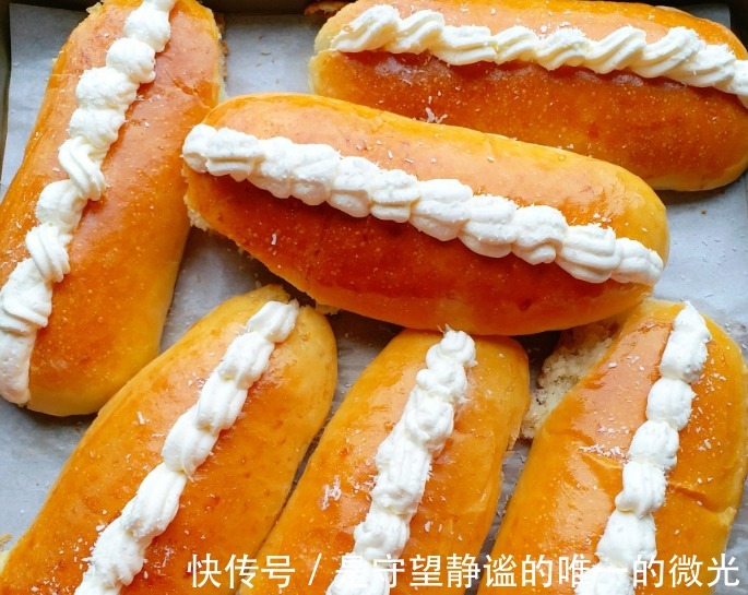 买面包，尽量别买这5种，价格贵没营养，面包店老板外行人爱吃