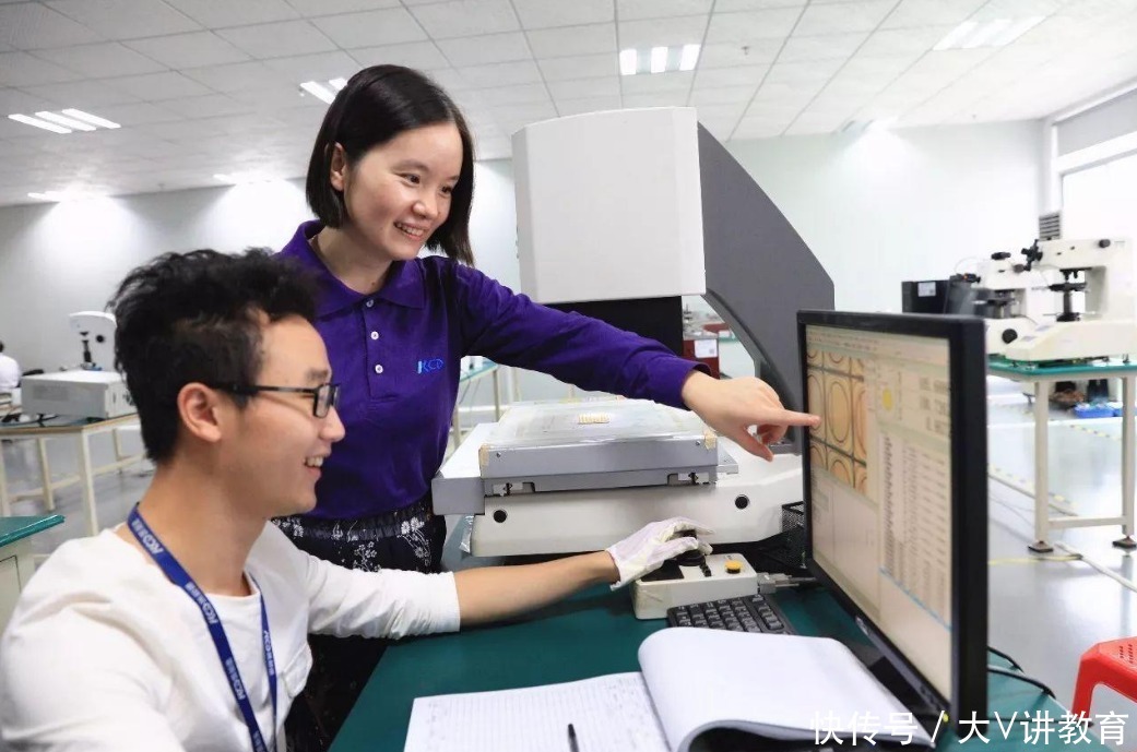 女生学习什么专业，毕业之后“收入最高”，学生要有清晰的认知