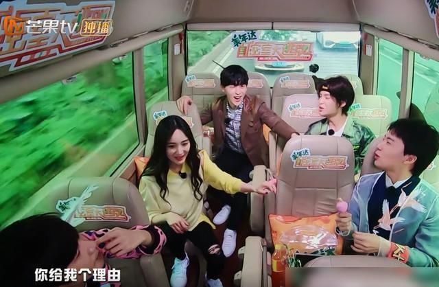 欺负|邓伦两次欺负郭麒麟,都被人家怼了回去,网友不愧是说相声的