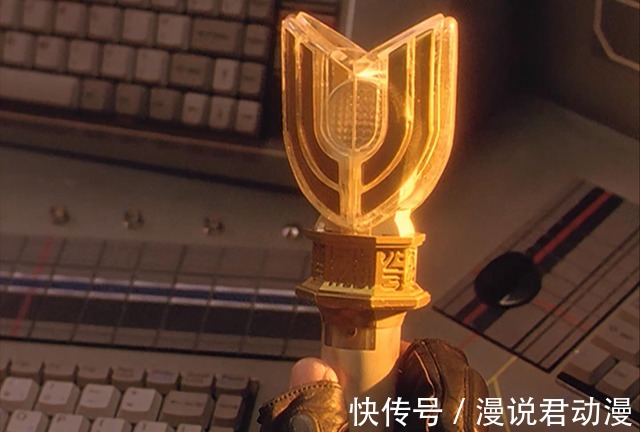 人间体|特利迦第19集:静间光国发光,如果迪迦未登场,你会失望吗