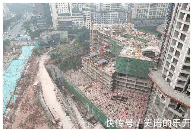 商圈|两路口的“重庆中心”何时竣工?能否成为重庆真正的中心?