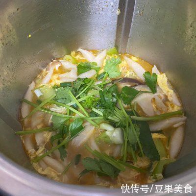  冰箱里|只要掌握好比例，番茄剪刀面就能一次成功