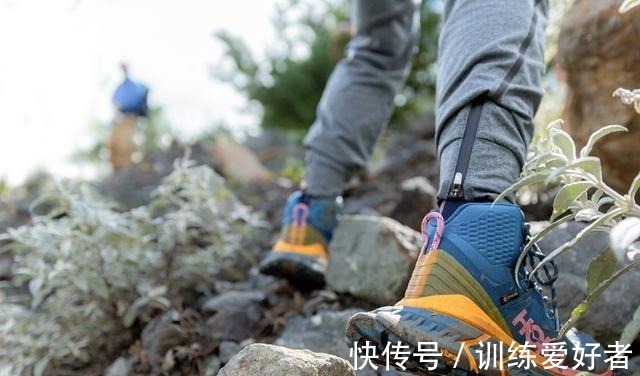 gtx 真不是因为「翘臀」才心动!跋涉两千多公里!只为早点穿上这鞋!