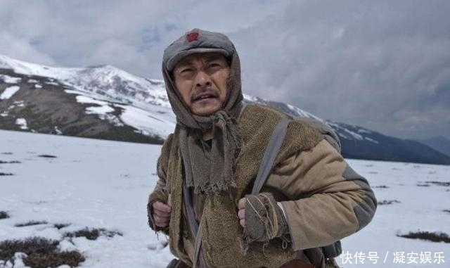 将军|开国少将出差睡6人间,县武装部长睡单间,将军的做法让人意外!