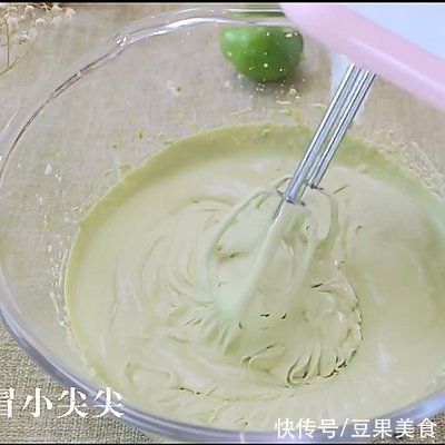 高颜值的抹茶大泡芙，太哇塞了！自己做，方便更放心