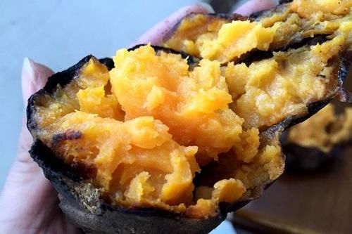 吃紅薯會損傷肝臟？養(yǎng)肝盡量避開4種食物，別貪嘴