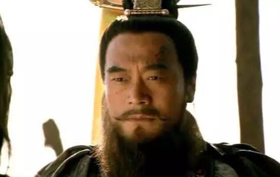 林冲|梁山群雄武功排行:林冲位居第三,第一名太强了,无人不服!