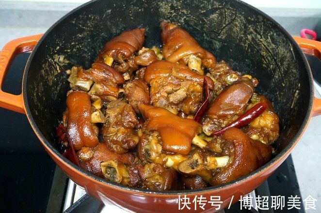 优质蛋白|炖猪蹄，大厨教你“2多3少”，学会保证肉质软烂不腥，入口即化