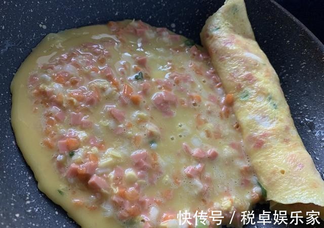 鸡蛋饼|早上花几分钟给孩子做个早餐,鲜香美味,外酥里嫩,超美味