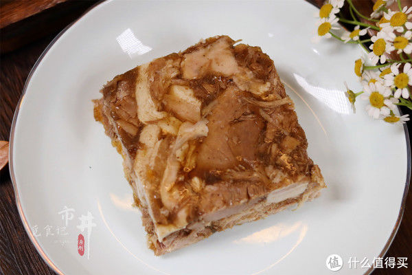 小吃来了 篇二十七:五花肉做的“压板肉”,70岁老奶奶吃得直夸,酥烂入味,可真香啊