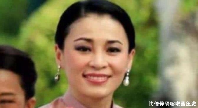 a94|苏提达又东施效颦!佩戴国宝“莲花宝链”,气场不及诗丽吉太后