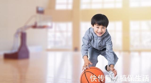 孩子|爸爸身高168儿子长到180,孩子长高的三个秘籍,父母千万别错过