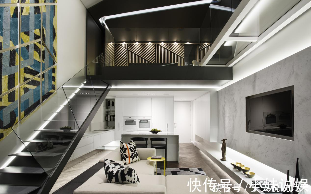 loft|买顶楼层高5米,挑空客厅改做loft,真没有看出来只有30㎡