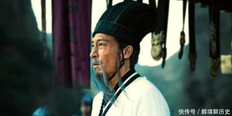 首诗|世人对诸葛亮多有评价,但都不及杜甫这首诗,短短四句一针见血