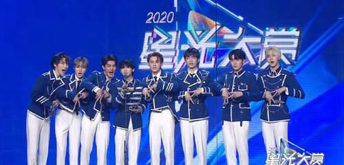 张颜齐|周震南任豪回归舞台，R1SE斩获多个奖项，赵磊却成发言人