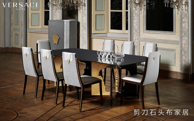 意式轻奢,沾染了生活里的烟火气,依然优雅动人