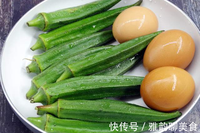 正确做法|炒秋葵，先切还是先焯水教你正确做法，鲜嫩又入味，营养不流失